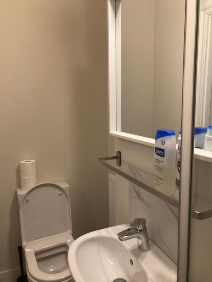 The Dimmer 2 Bedroom Apartment London Ngoại thất bức ảnh